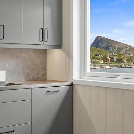 Ne Leilighet-rorbu *